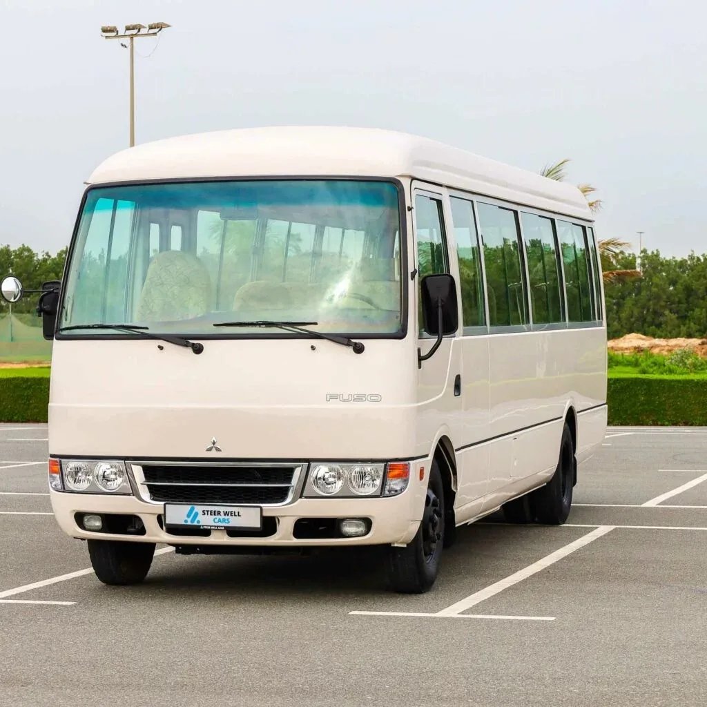 Used Mitsubishis Rosas 30 Seater Minibus Commercial Vehicle Diesel Front Engine Coaster Type with Warranty 1 Year.